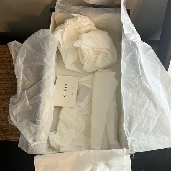 Gucci Black/White Shoe Box - NO SHOES - - Picture 4 of 5